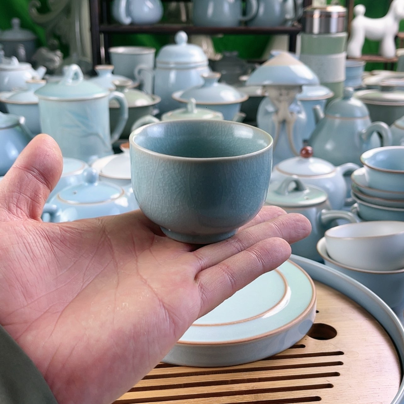 【闪购商品】纯矿石瑕疵罗汉杯……