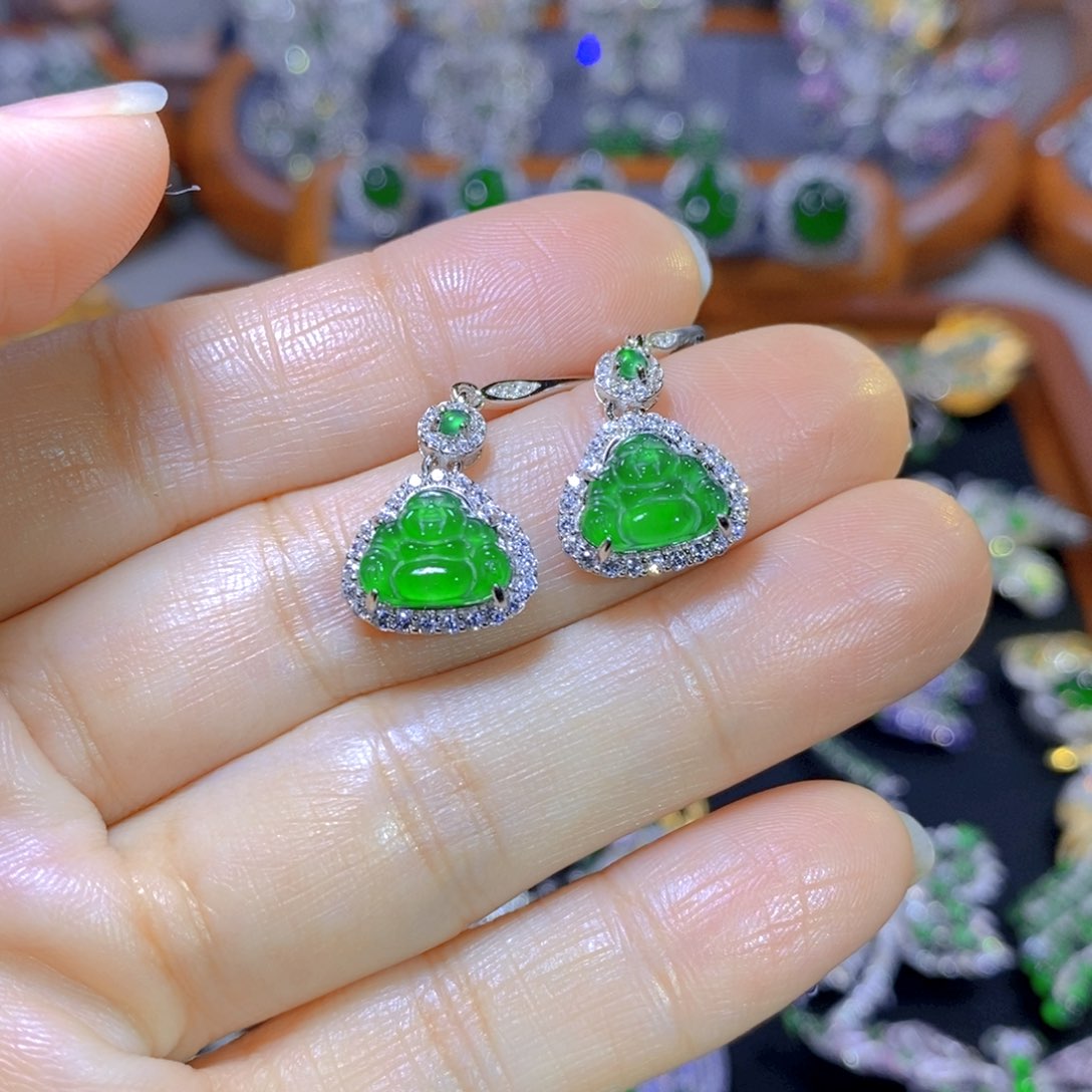 翡翠颈饰银S925镶嵌天然翡翠