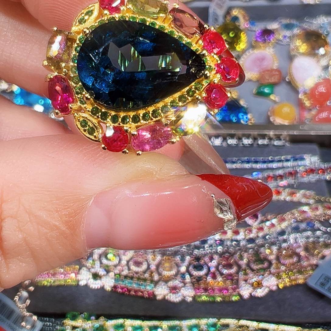 银S925镶嵌托帕石珠宝奇石喜**?