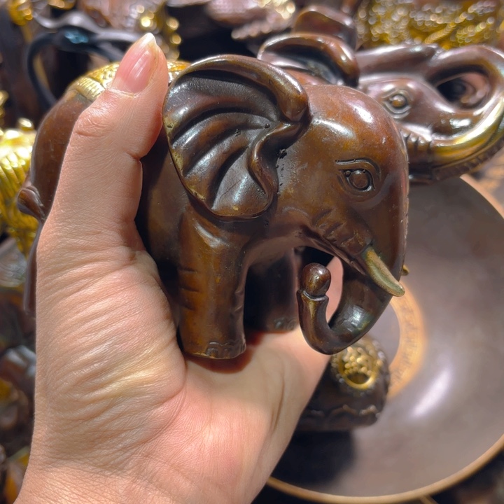 铜器摆件收收藏藏