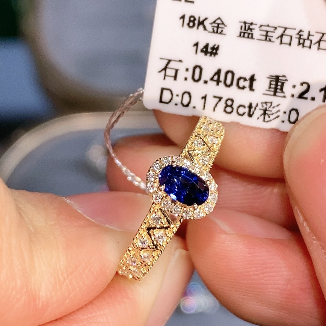 蓝宝石戒指18K金镶嵌0.4ct