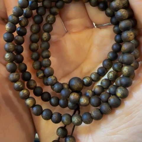 沉香手串鑫*夏白棋卡5多圈10克➕