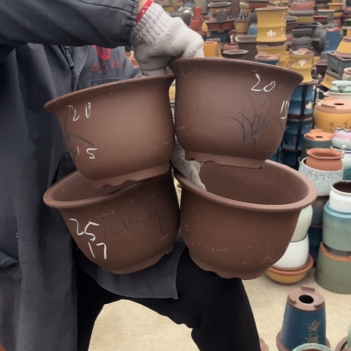 紫砂紫砂花盆和小