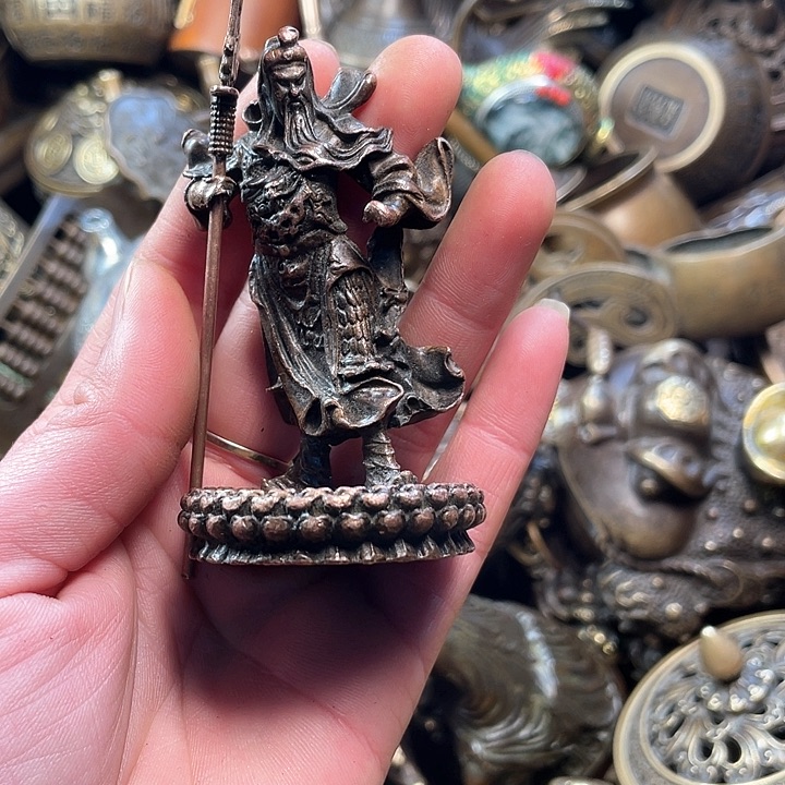 诚信经营铜器摆件