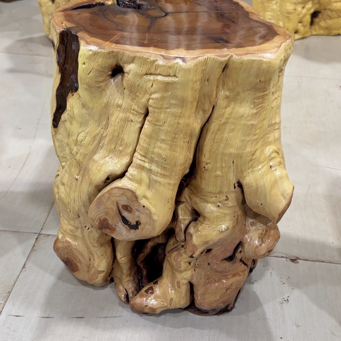 金***树龙纹鸡心枣木手工艺品 