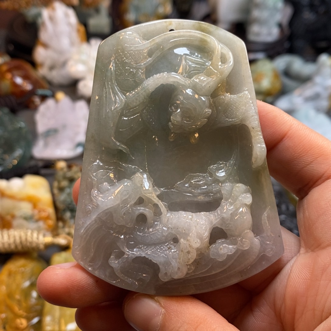 翡翠颈饰未镶嵌特色18