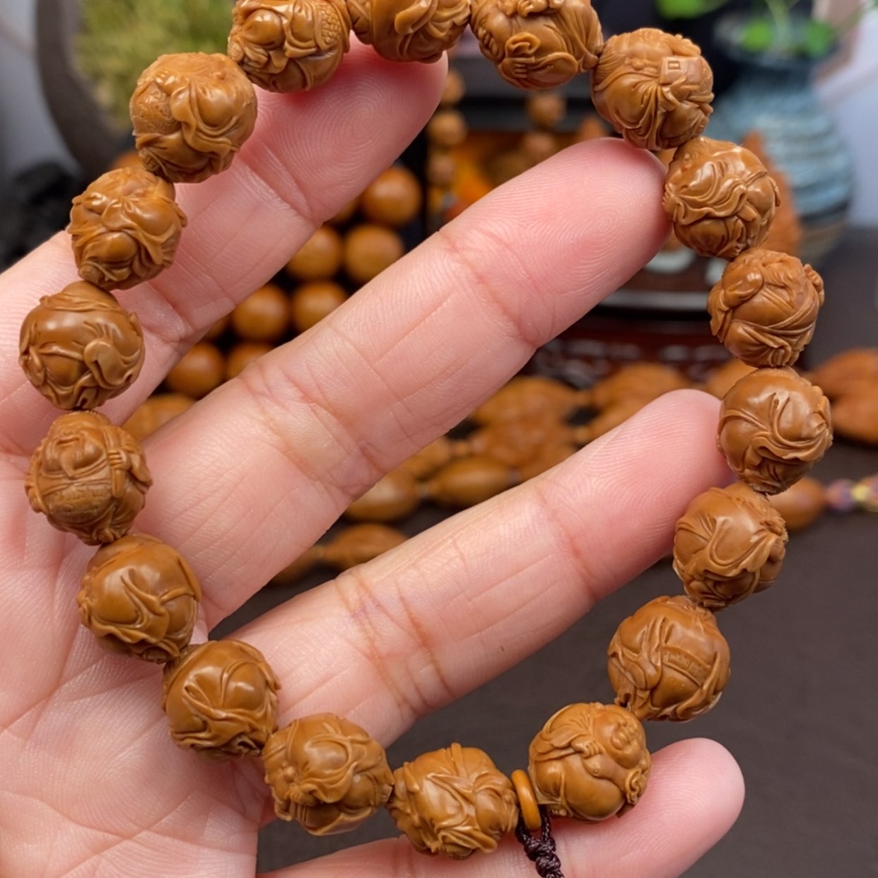 【闪购商品】橄榄核吊坠十八群仙
