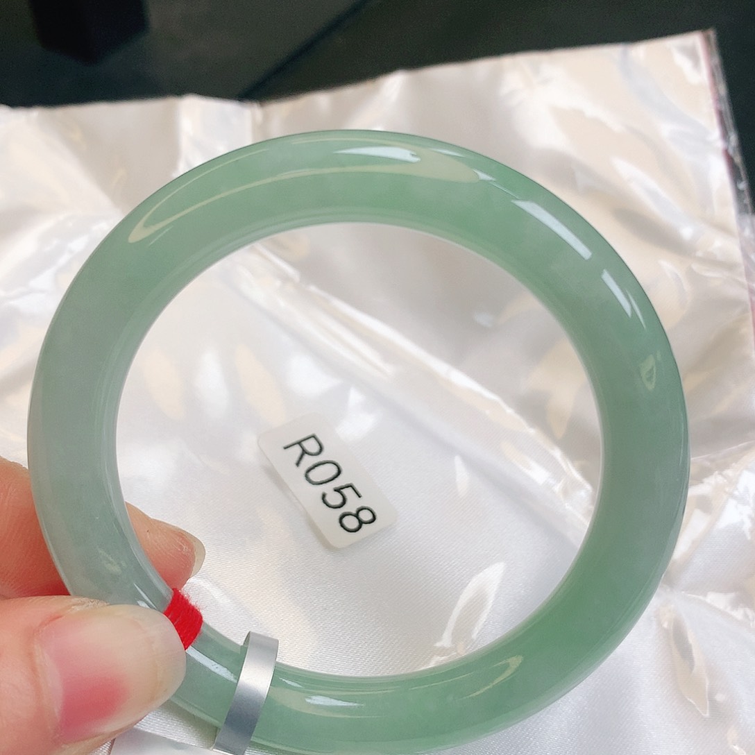 【闪购商品】翡翠手镯未镶嵌缅甸天然a货翡翠