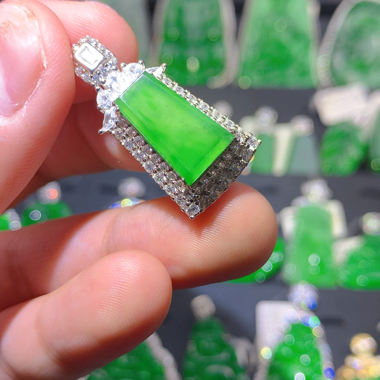 【闪购商品】翡翠吊坠(不含链)银S925镶嵌