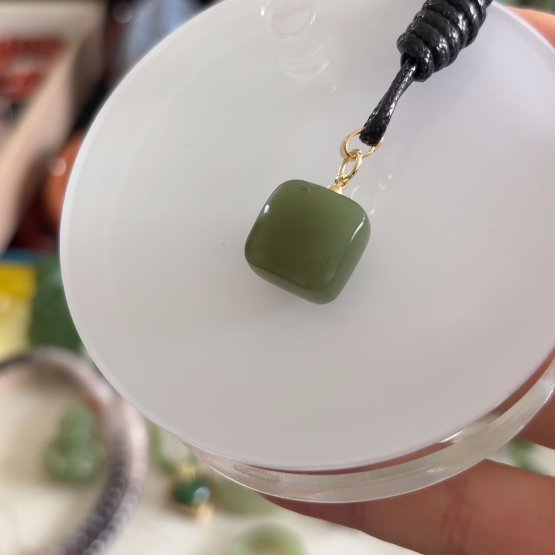 和田玉未镶嵌颈饰55962