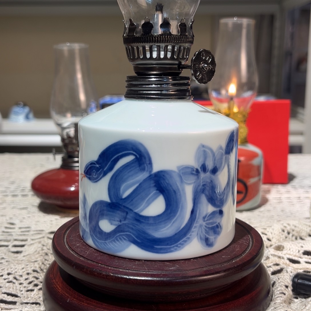 摆件景德镇陶瓷香薰灯