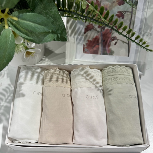 丸子家【春暖花开】中高腰80支超细莫代尔新款蕾丝内裤女三角裤