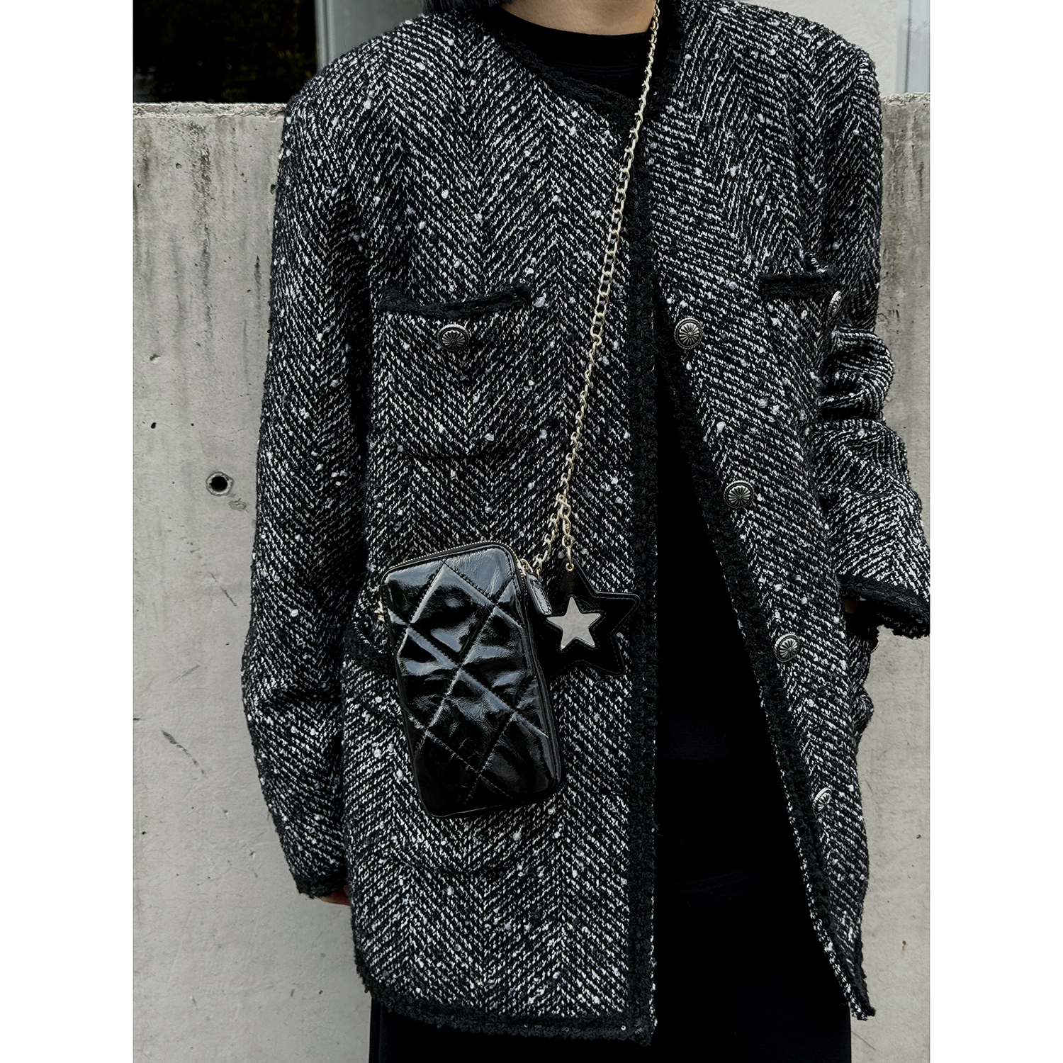 JISHE即奢26C新款菱格链条星星挂件斜挎头层牛皮香风手机包AL2030