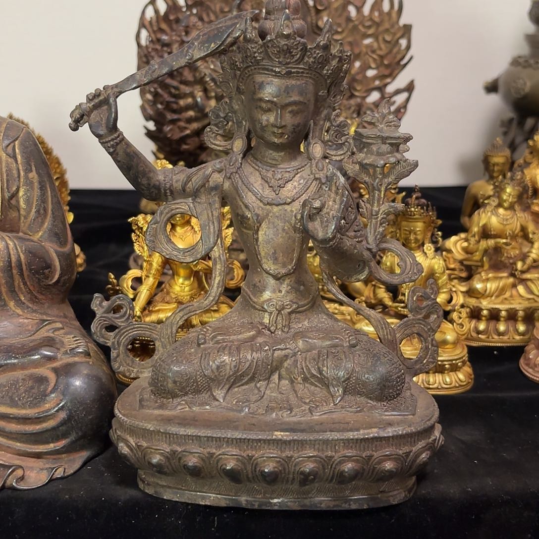 举剑文殊黄铜摆件