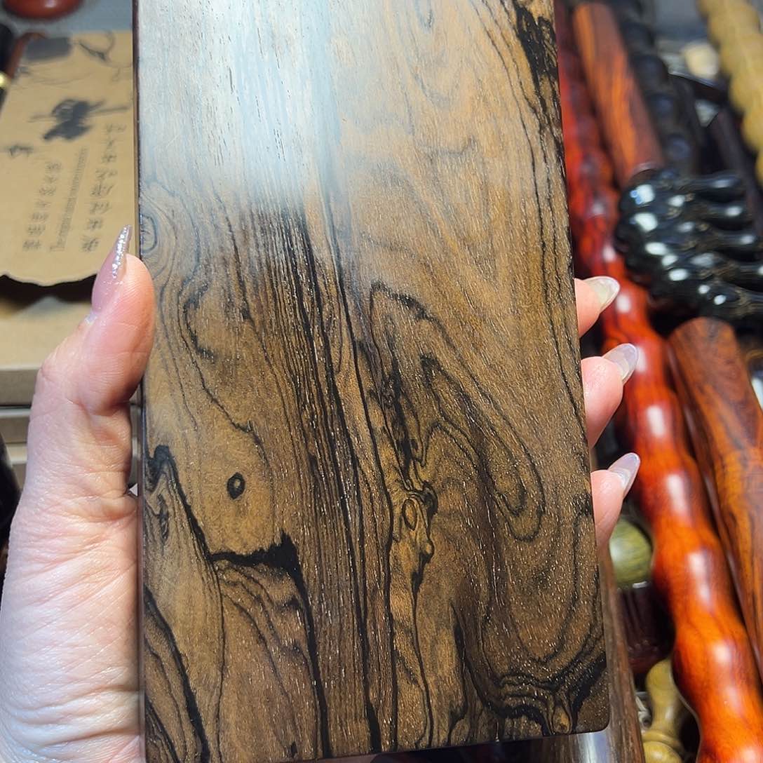 维腊木（绿檀）奥****2黑市木