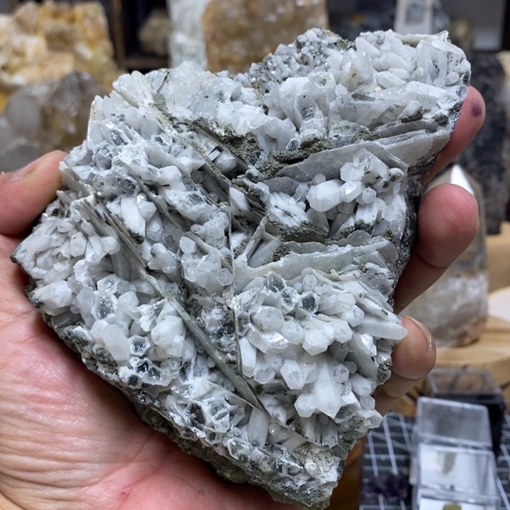 水晶水晶柱未镶嵌