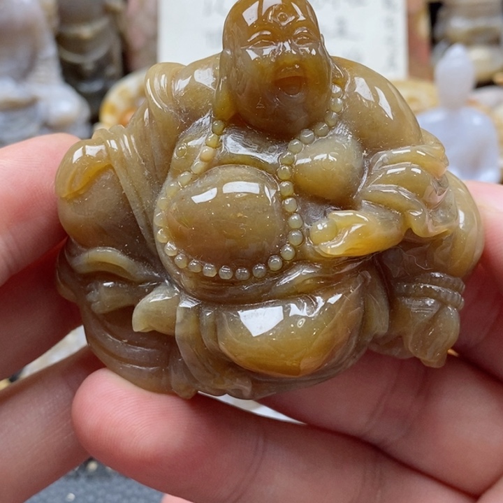 石英质玉未镶嵌颈饰