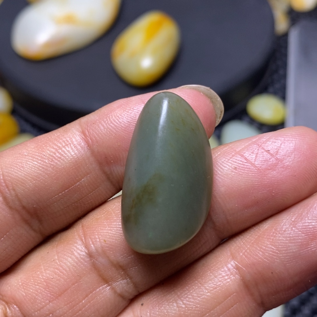 和田玉（糖玉）未镶嵌挂件