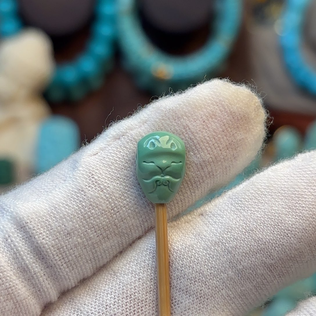 绿松石配饰未镶嵌