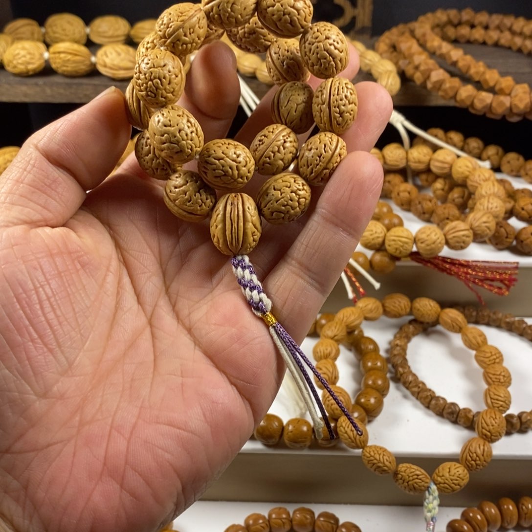 山****吊坠桃核沈阳钱袋子原皮手持