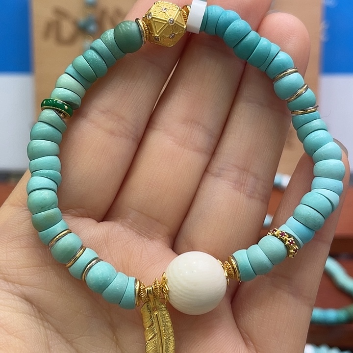 绿松石18K金镶嵌珠宝奇石