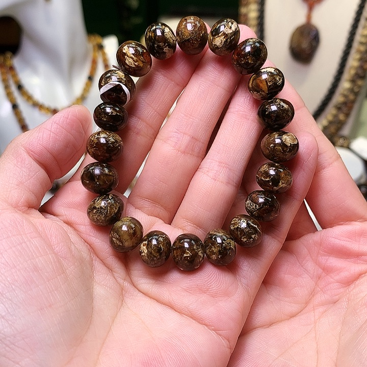 琥珀裸石未镶嵌烟*味抚顺琥珀