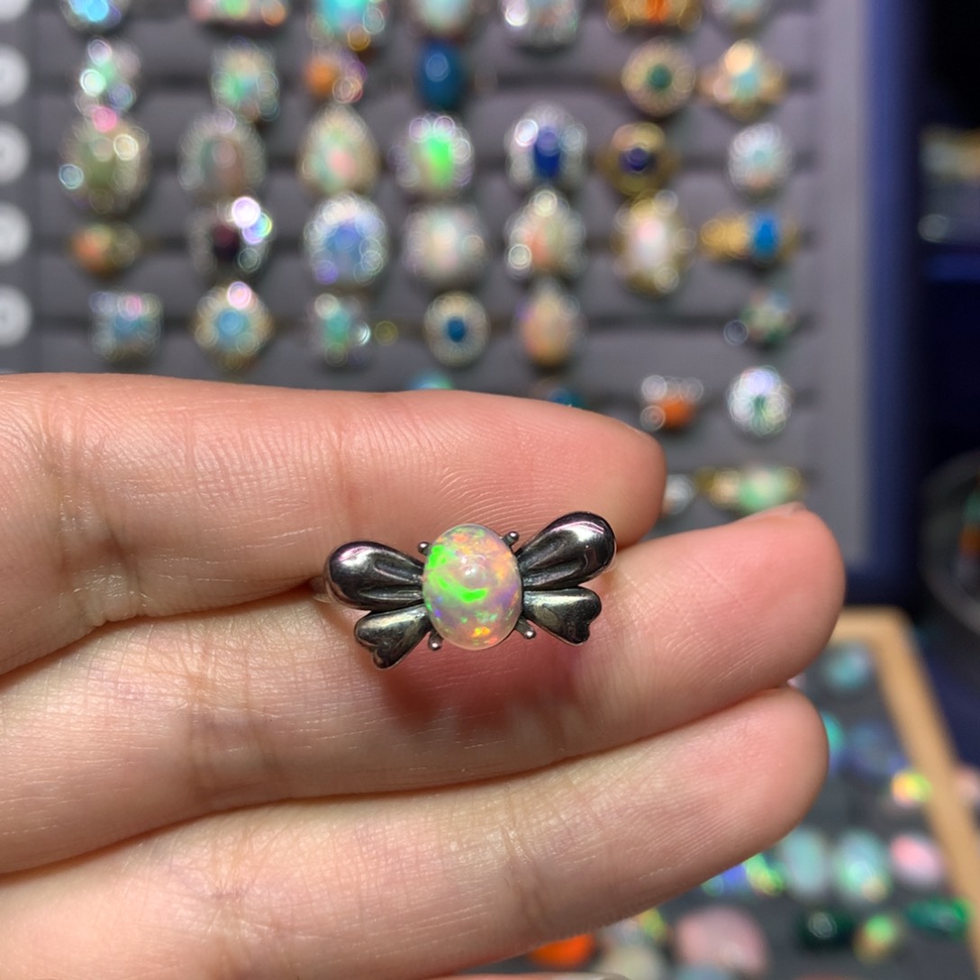 欧泊戒指款式银S925镶嵌H****?