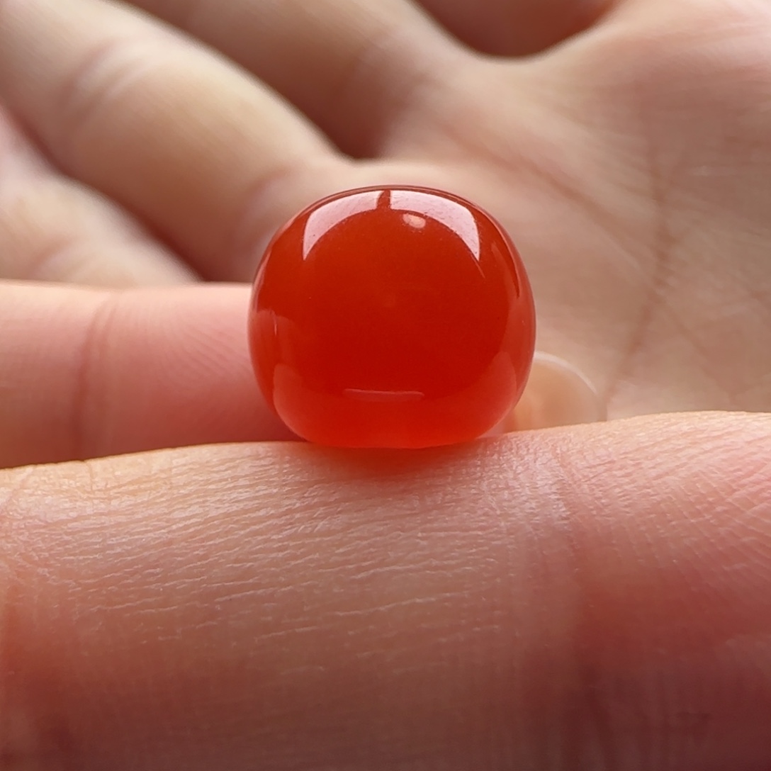 南红玛瑙未镶嵌老型11.5*10.2，有白纹，白点，润