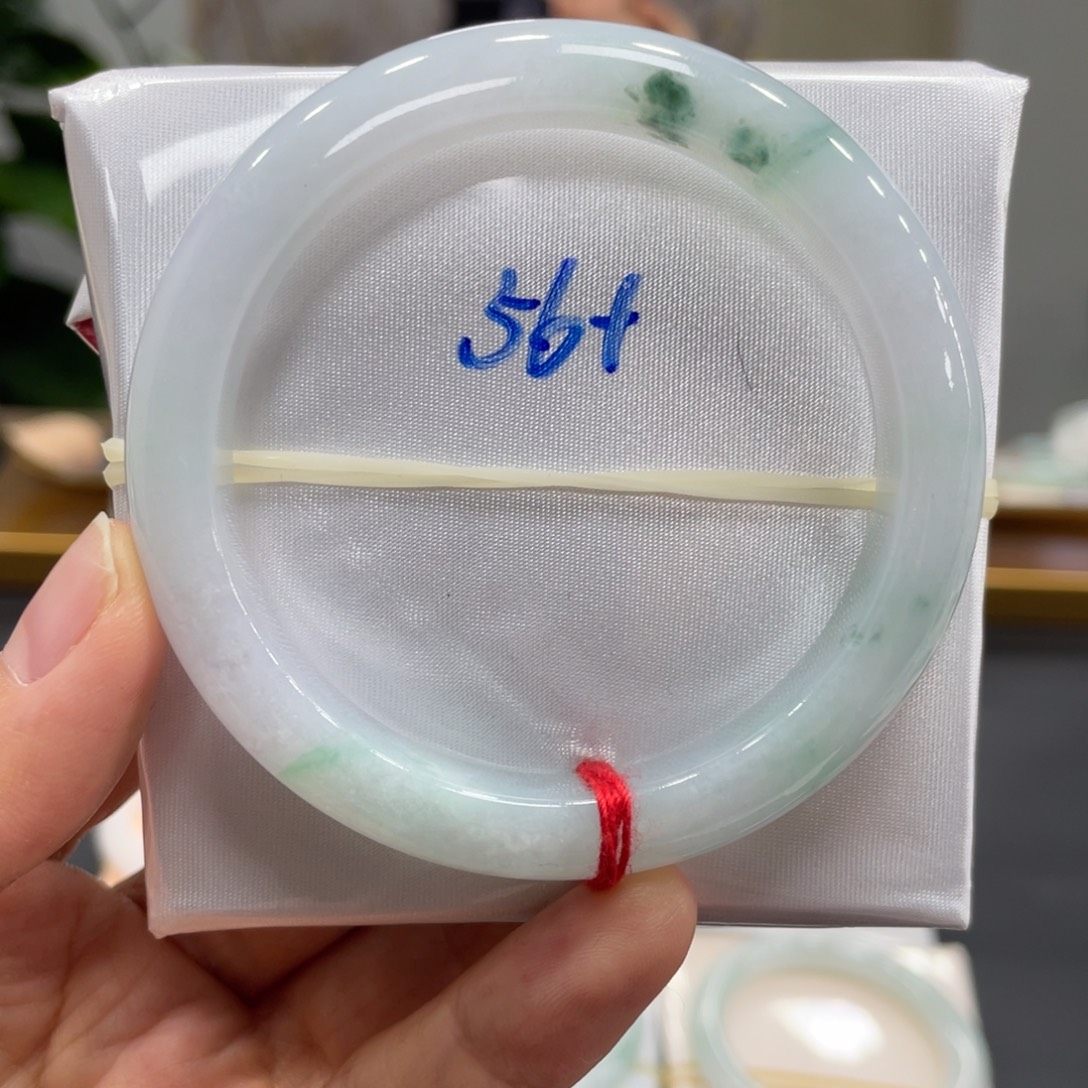 翡翠未镶嵌手镯翡翠