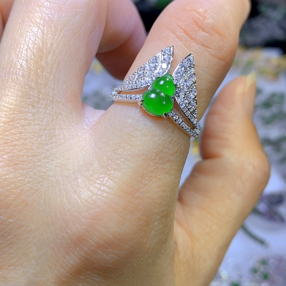 翡翠颈饰合金天然翡翠