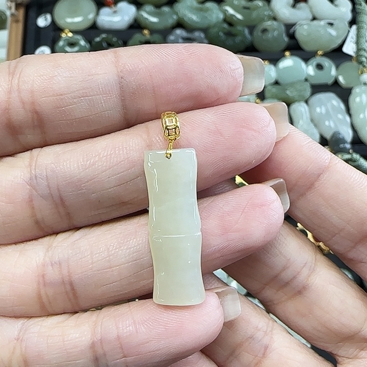 和田玉18K金镶嵌吊坠(不含链)