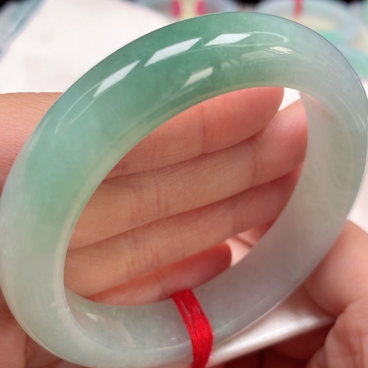 翡翠手镯未镶嵌半山水5号