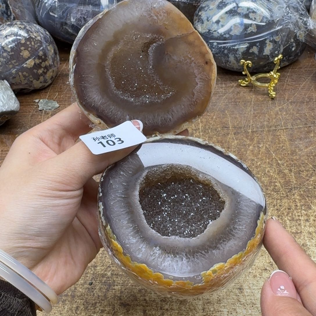 水晶大型摆件（非配饰）未镶嵌