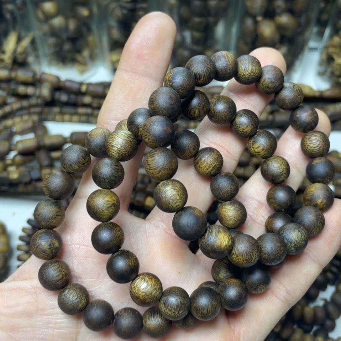 沉香碎屑沉香+1.0圆珠单圈9克加多样性发一