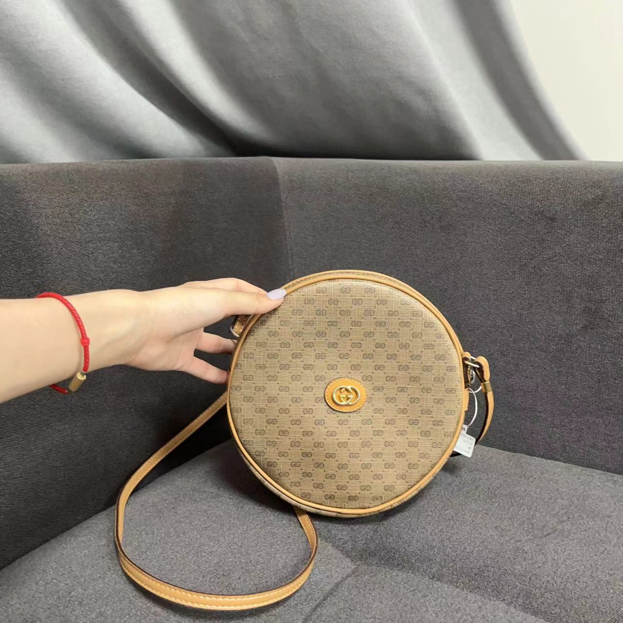 95新 GUCCI/古驰 兔兔奢/古驰圆饼斜挎包/240731021