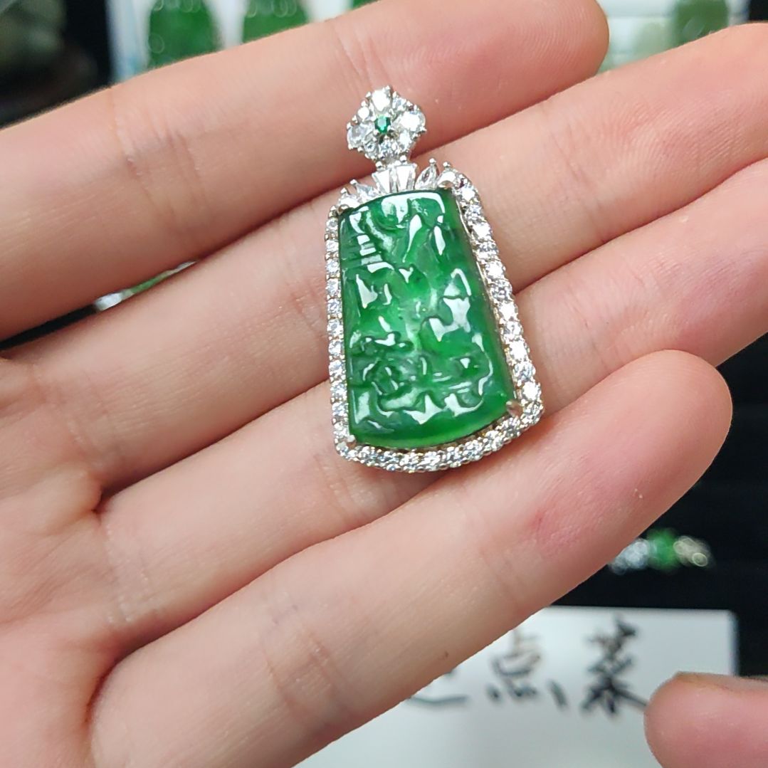 颈饰未镶嵌翡翠山水