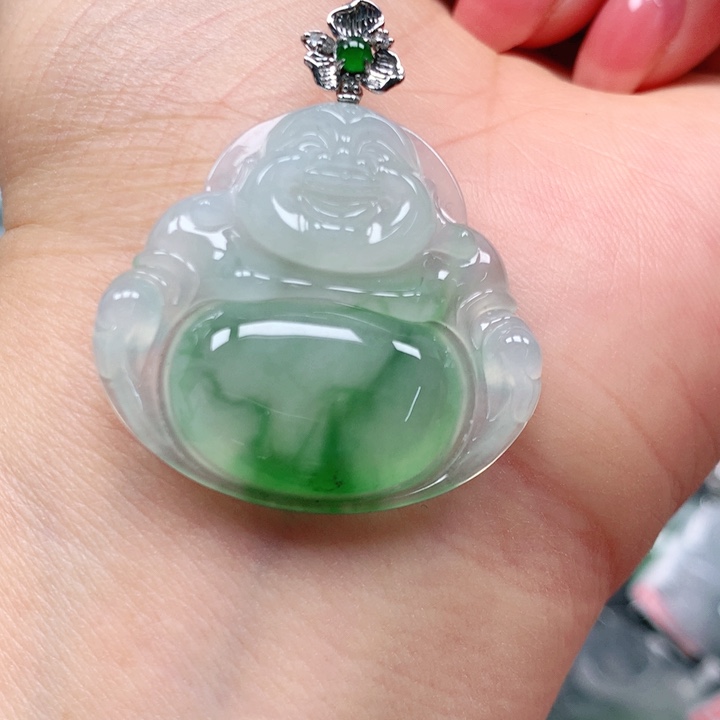 翡翠颈饰18K金镶嵌天然翡翠