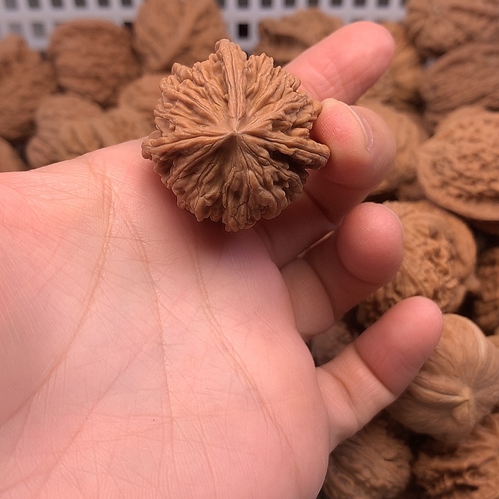 T***y吊坠文玩核桃文玩核桃