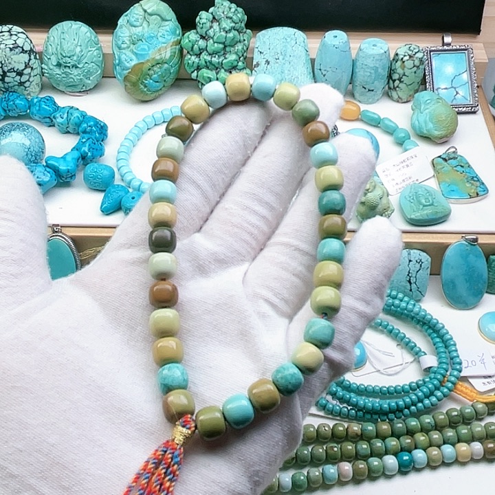 绿松石配饰未镶嵌