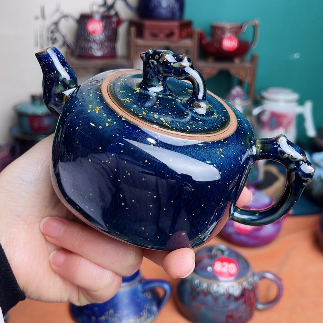 壶钧瓷艺术作品壶