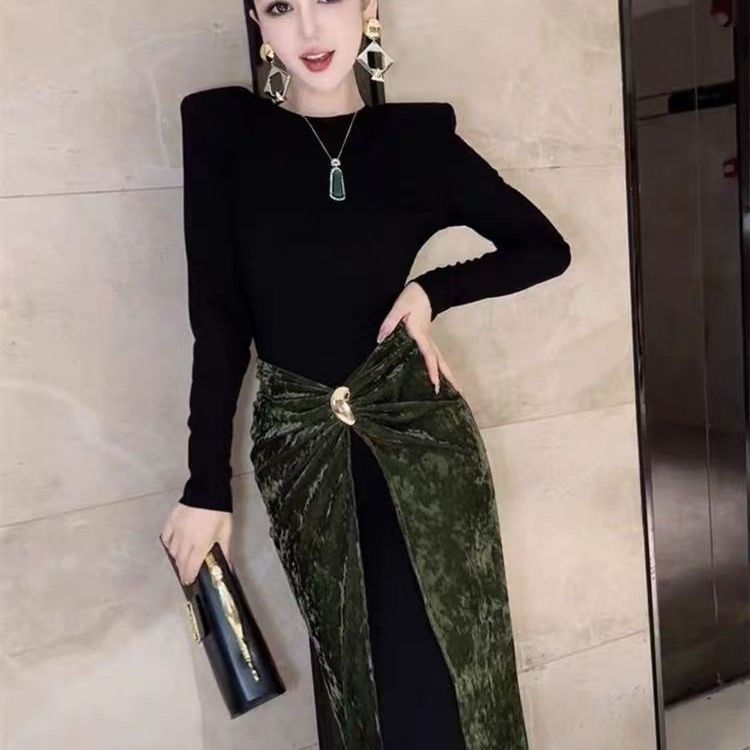 2025秋季网红新款假两件连衣裙女轻奢名媛风丝绒拼接修身显瘦长裙