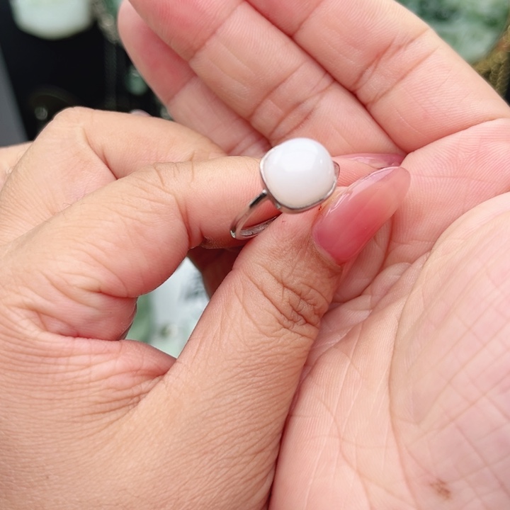 透闪石-蛇纹石玉银S925镶嵌戒指