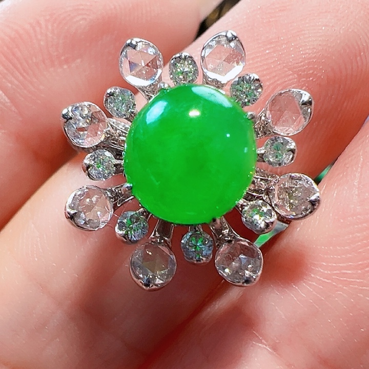 翡翠戒指18K金镶嵌签收后24小时鉴赏期