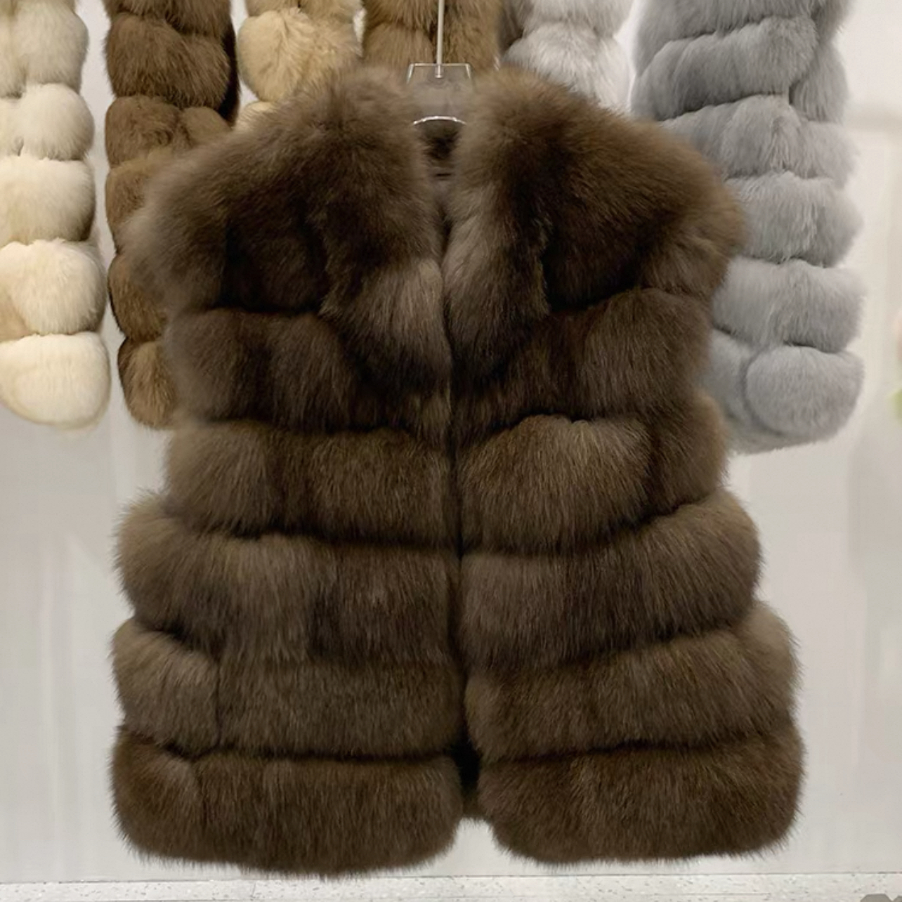 【RY】“告白气球”2025秋冬新款整皮狐狸毛皮草马甲中古色宽松版