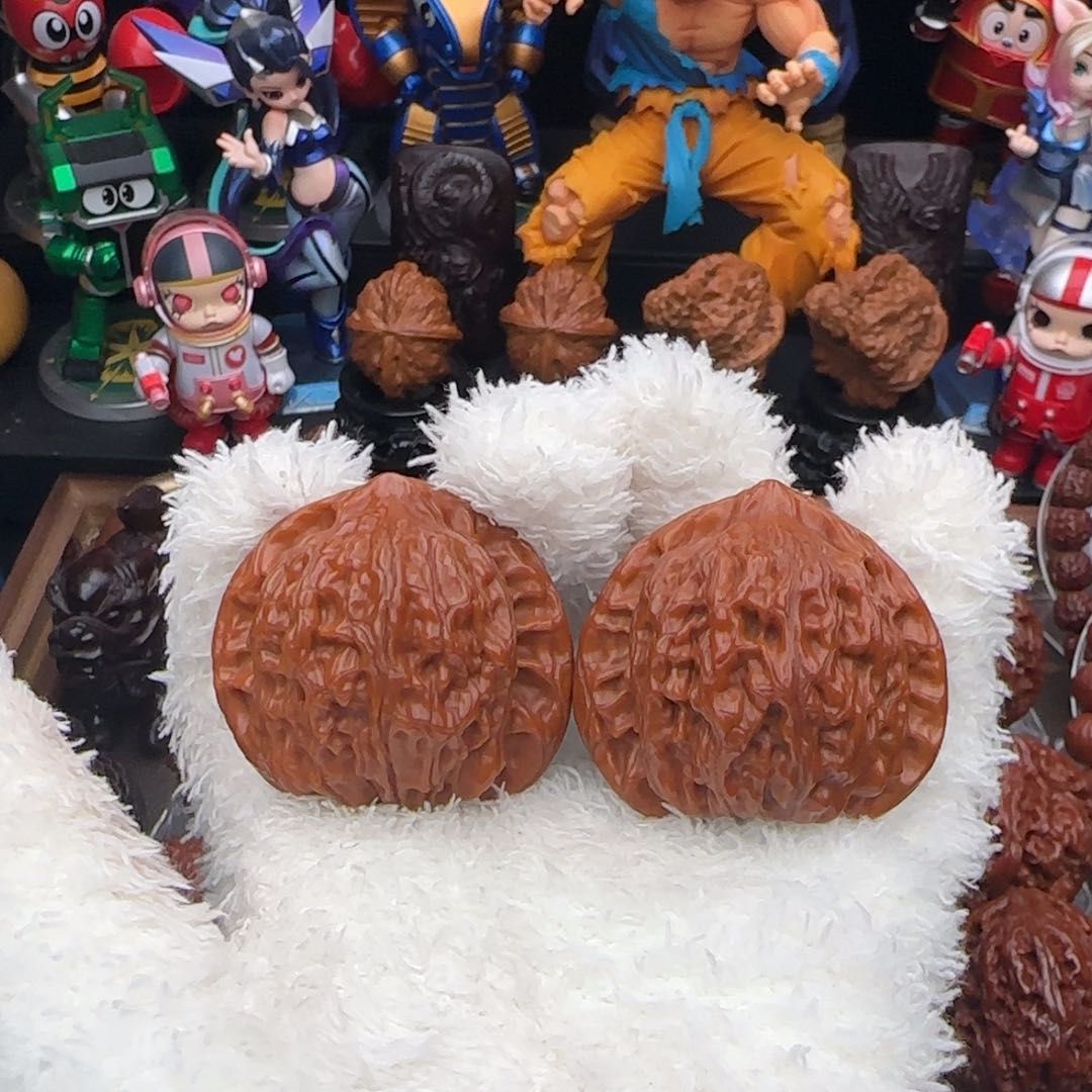 文玩核桃吊坠44全品红公子帽