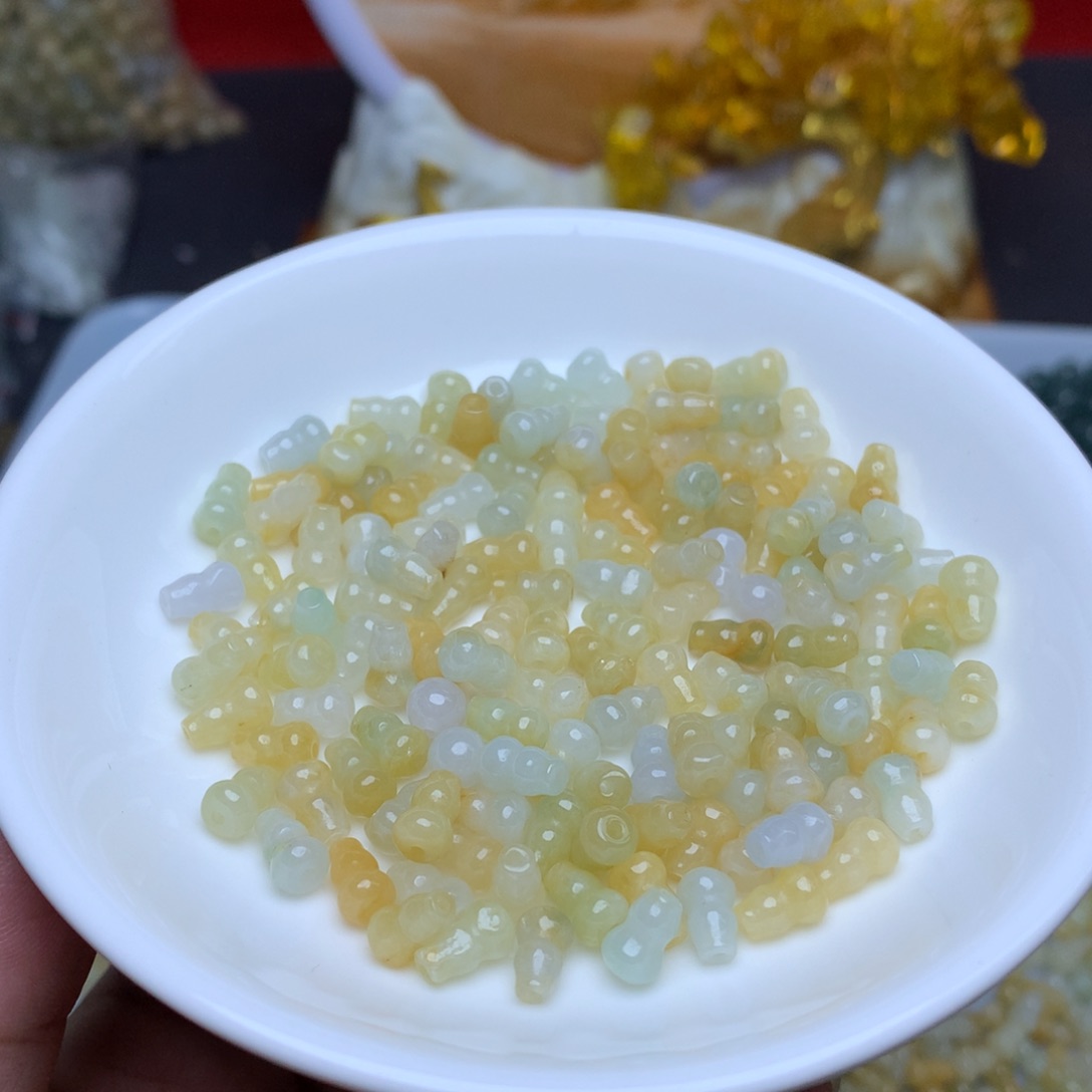 【闪购商品】翡翠手链未镶嵌卡5乘7.4多宝葫芦50个