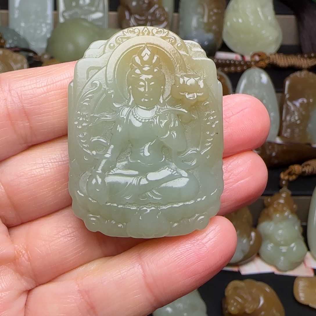 和田玉未镶嵌颈饰