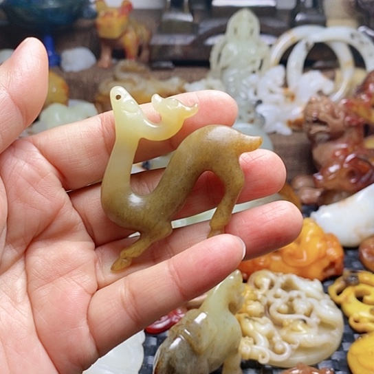 和田玉把件未镶嵌白****9