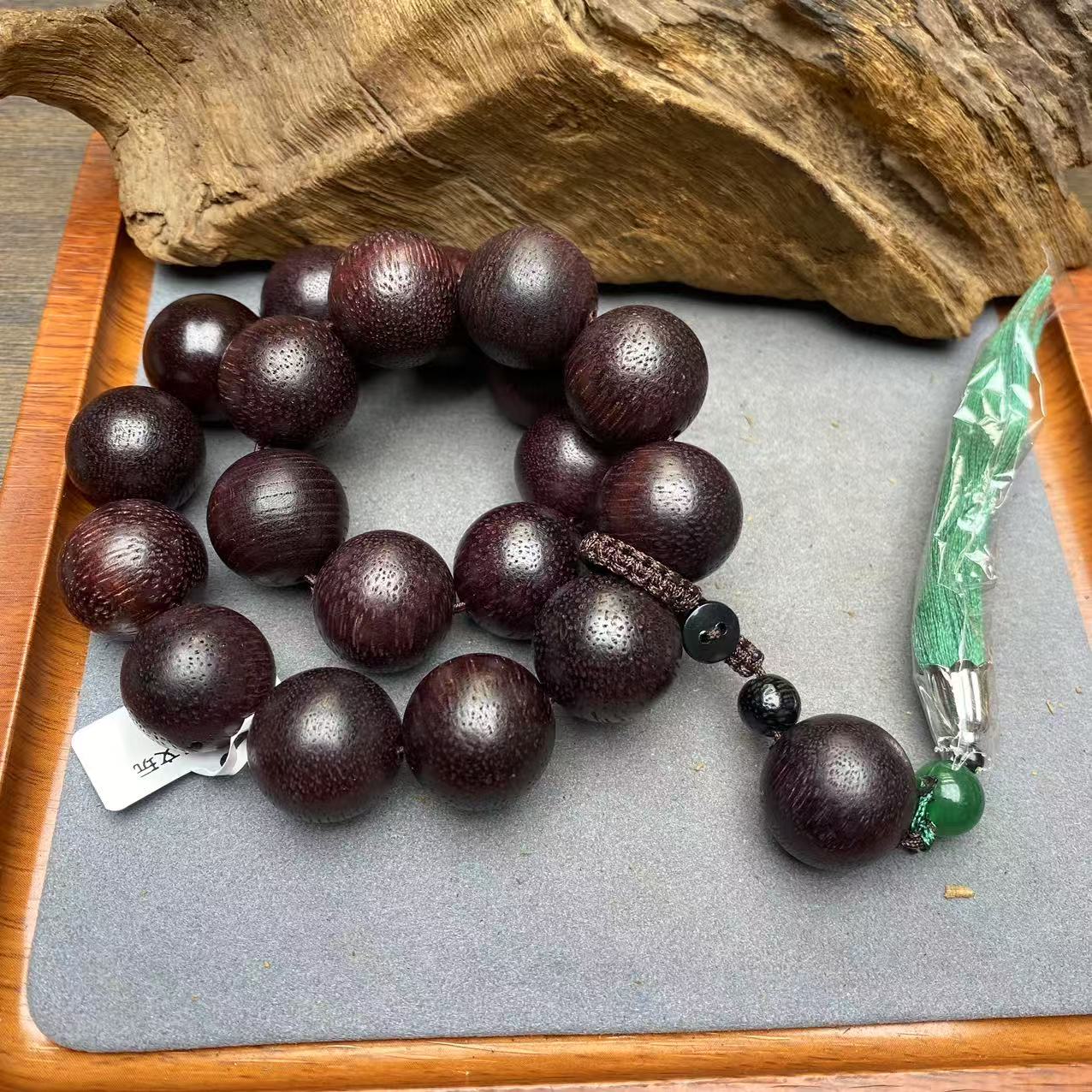 2334号文玩成品手串