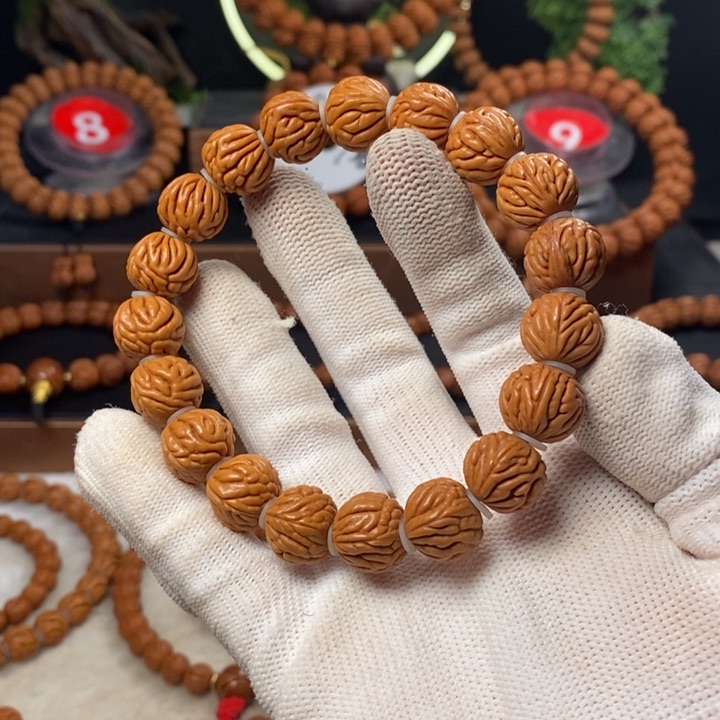 桃核吊坠秦岭龙纹